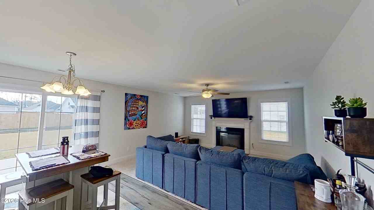 225 Lookout Ln - Photo 2 of 27
