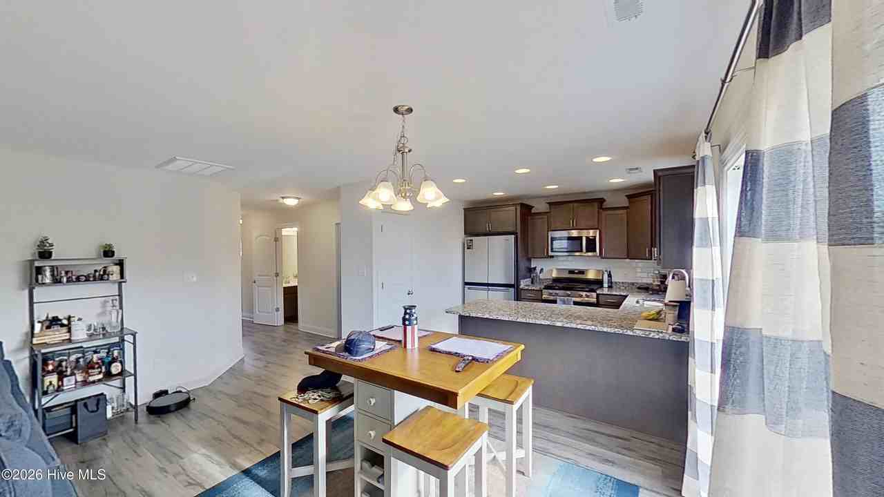 225 Lookout Ln - Photo 5 of 27