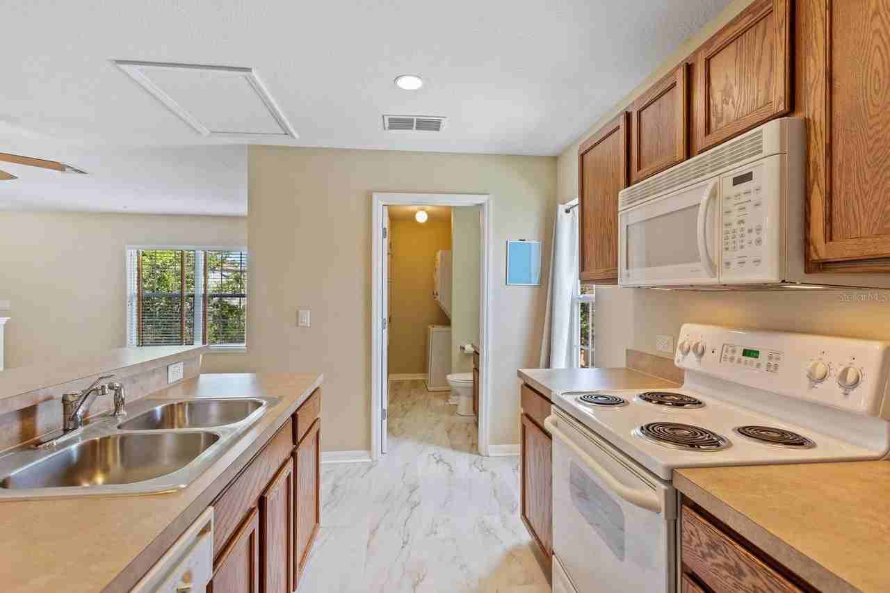 2146 Shaw Ln - Photo 5 of 10