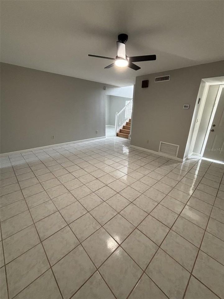 10307 Parkcrest Dr - Photo 7 of 31