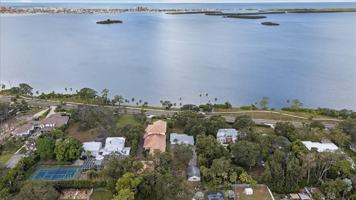featured image of 215 Edgewater Dr