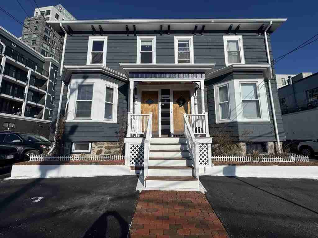 58 Hichborn St #2