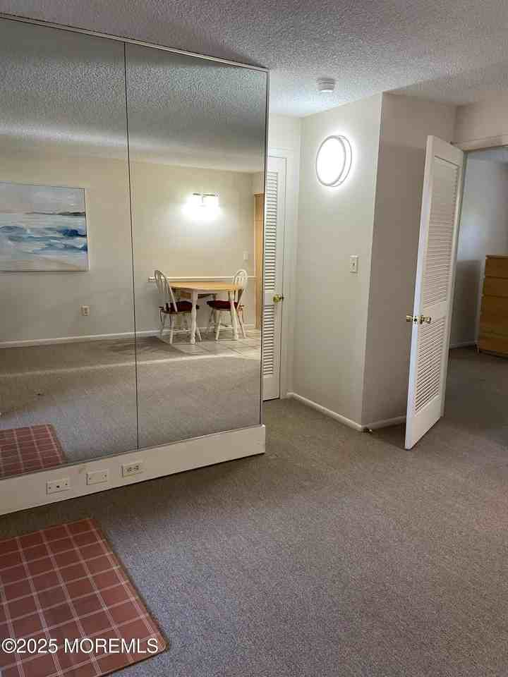 548 Ocean Blvd #8 - Photo 6 of 9
