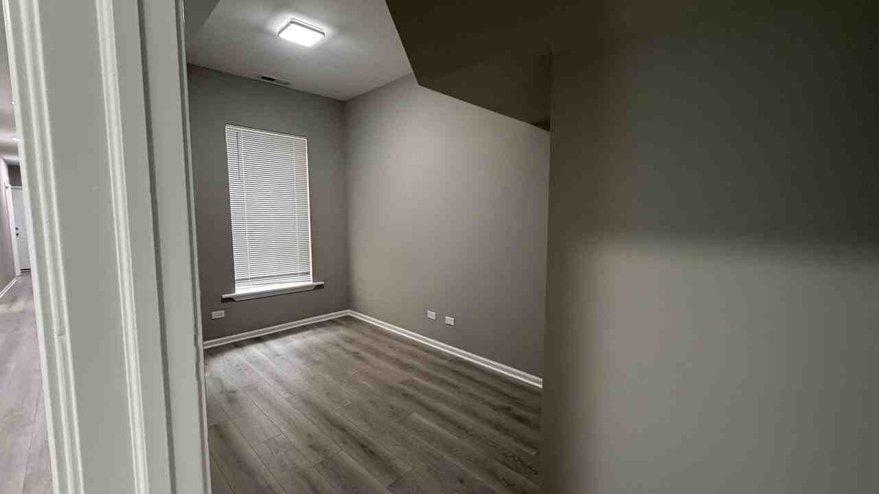 5344 S Aberdeen St #1 - Photo 5 of 17