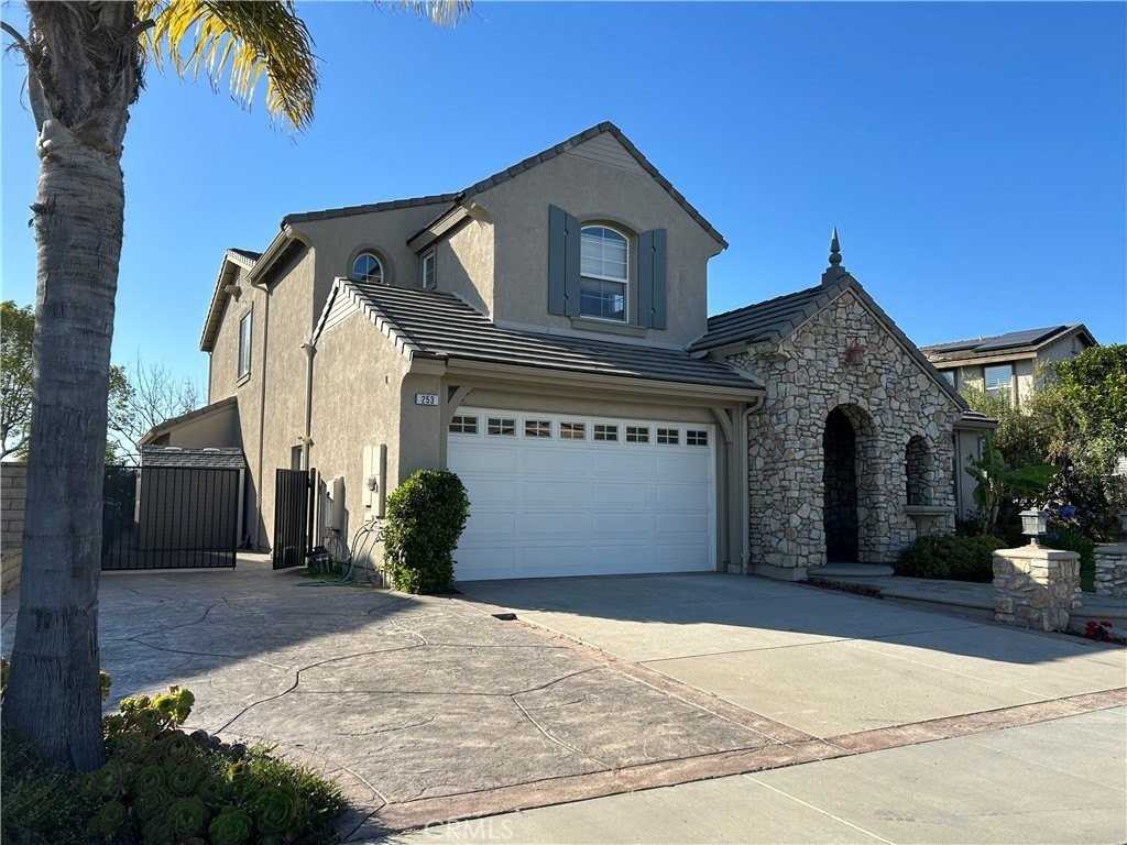 253 Bellafonte Ct - Photo 2 of 20