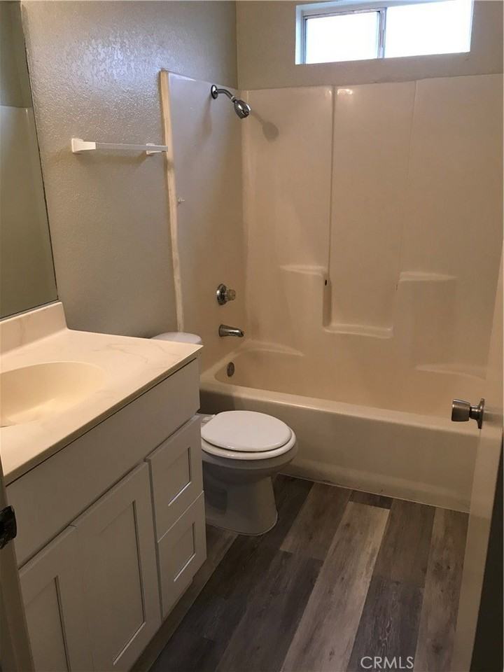 2129 Woodberry Ave #4 - Photo 6 of 11