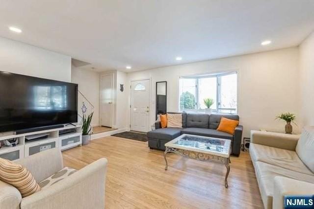 56 Morningside Ave - Photo 2 of 24