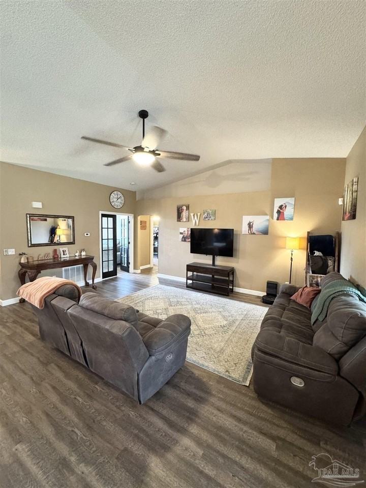9909 S Trace Rd - Photo 6 of 41
