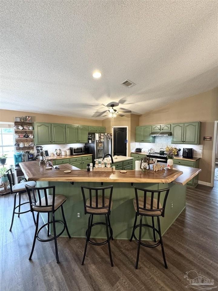 9909 S Trace Rd - Photo 7 of 41