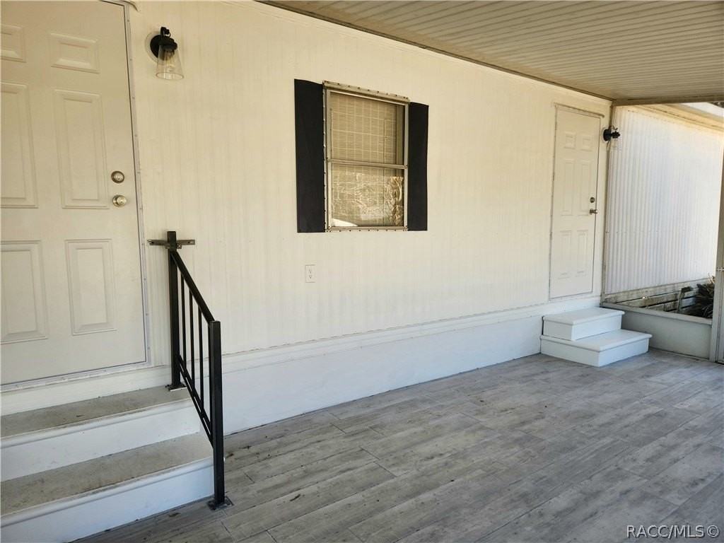 922 S Sunfish Ave - Photo 3 of 16