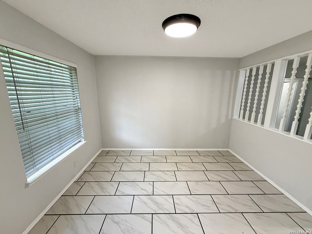 1017 Evening Dun St - Photo 5 of 23