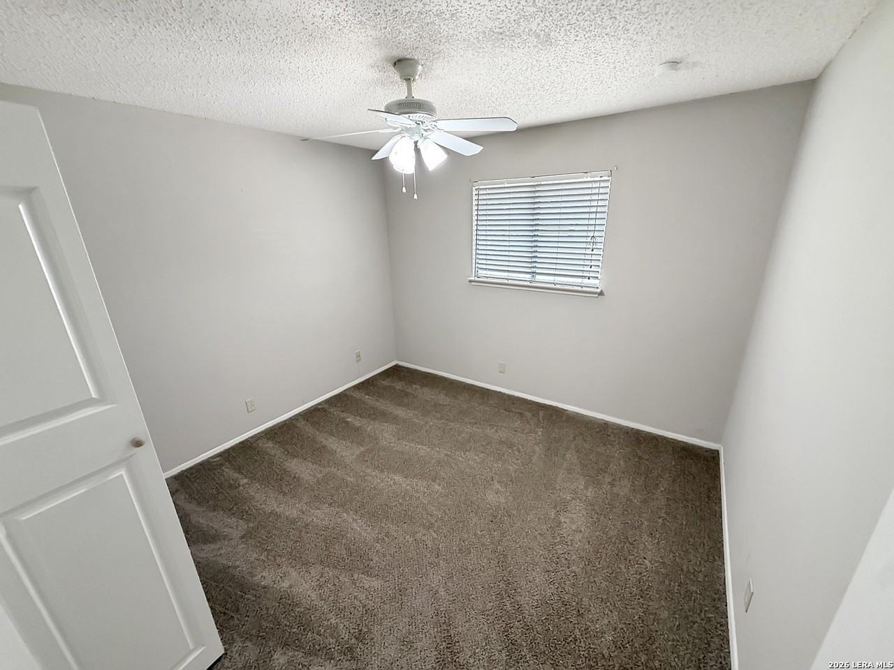 1017 Evening Dun St - Photo 6 of 23