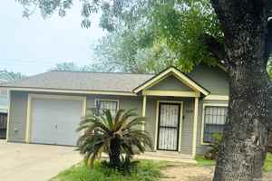 featured image of 6630 Swiss Oaks
