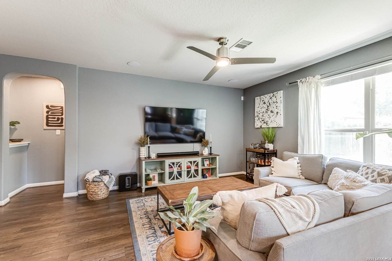 1802 Ayleth Ave - Photo 7 of 21