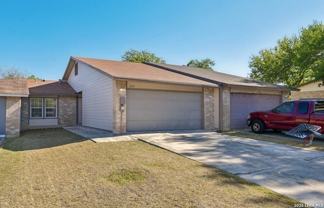 1314 Bitterlake - Photo 1 of 1
