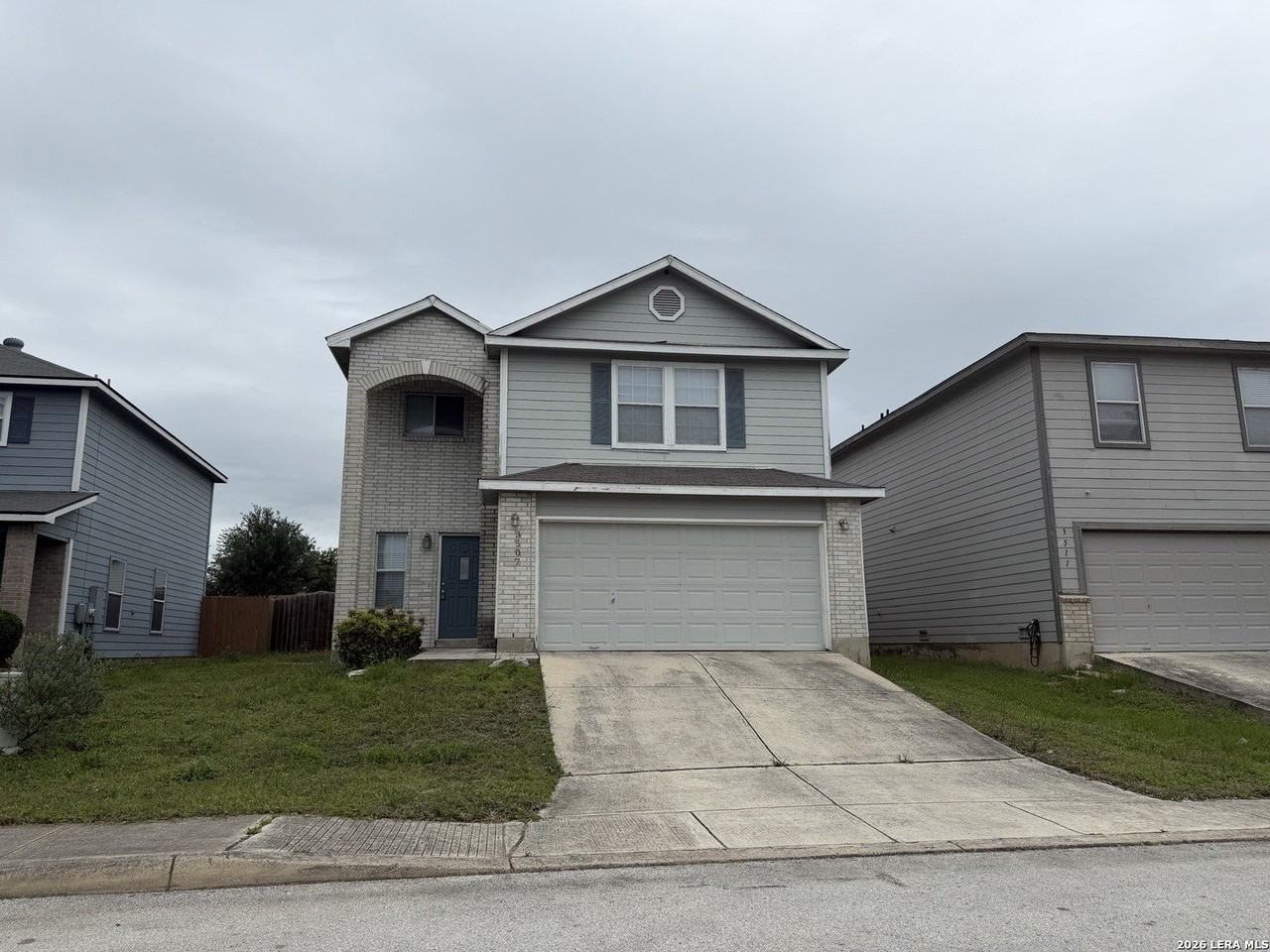 3507 Alamo Grns - Photo 3 of 30