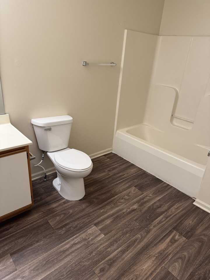 1130 Minns Dr #1130-8 - Photo 6 of 8
