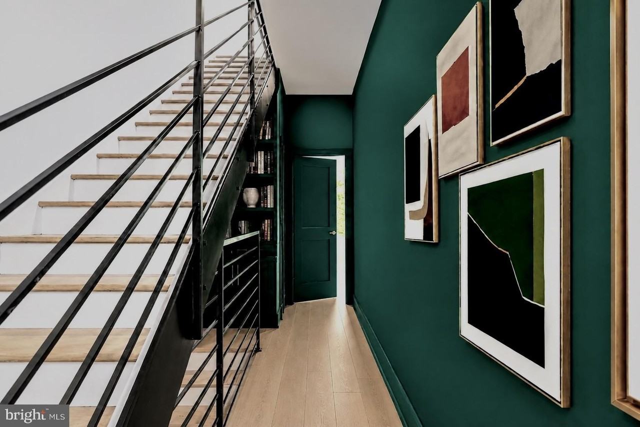 1612 Isherwood St Ne #4 - Photo 5 of 13