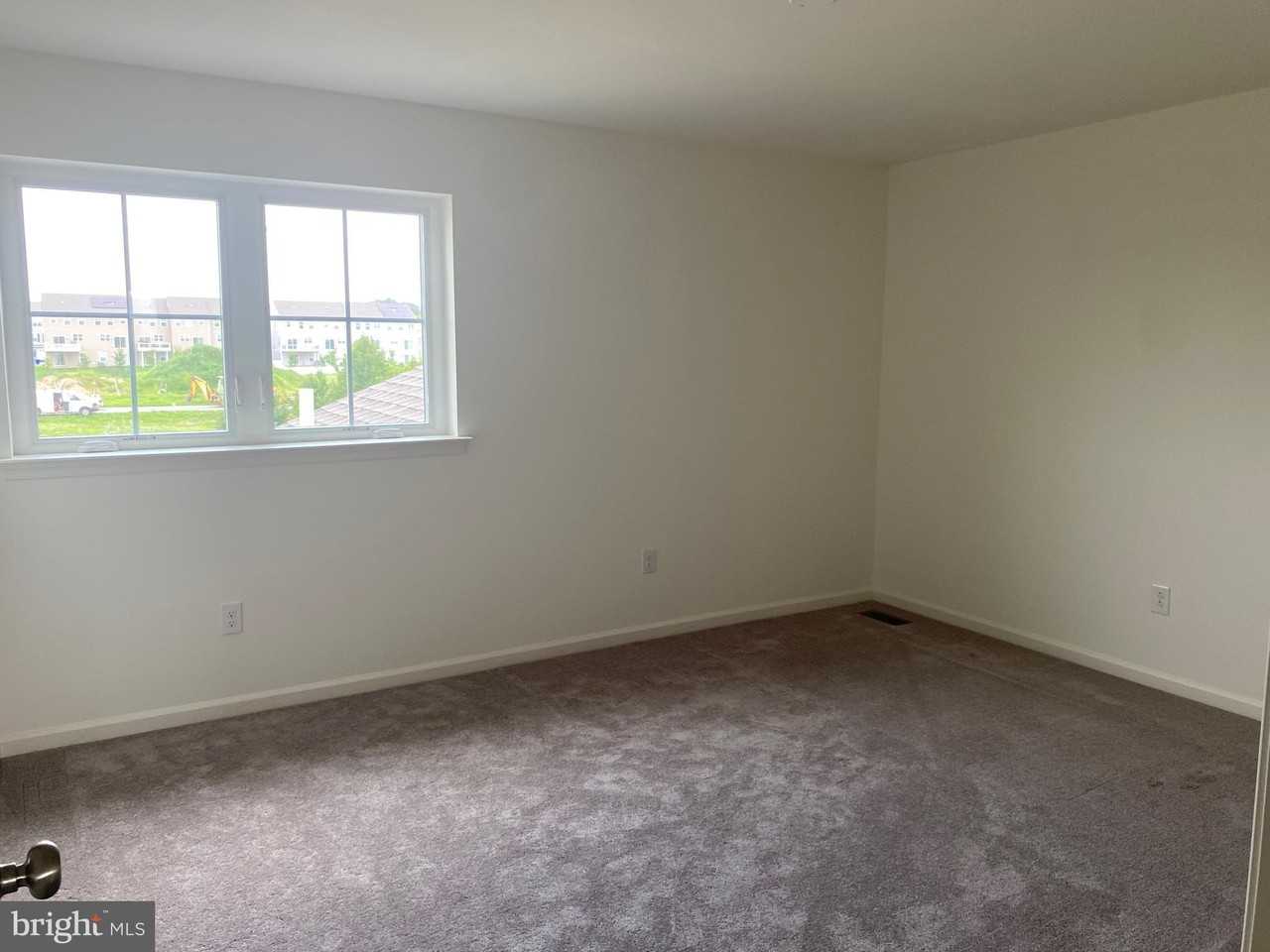601 Gordon House Way - Photo 7 of 13