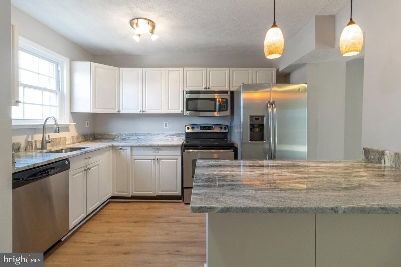 37 Wyegate Ct #37 - Photo 3 of 24