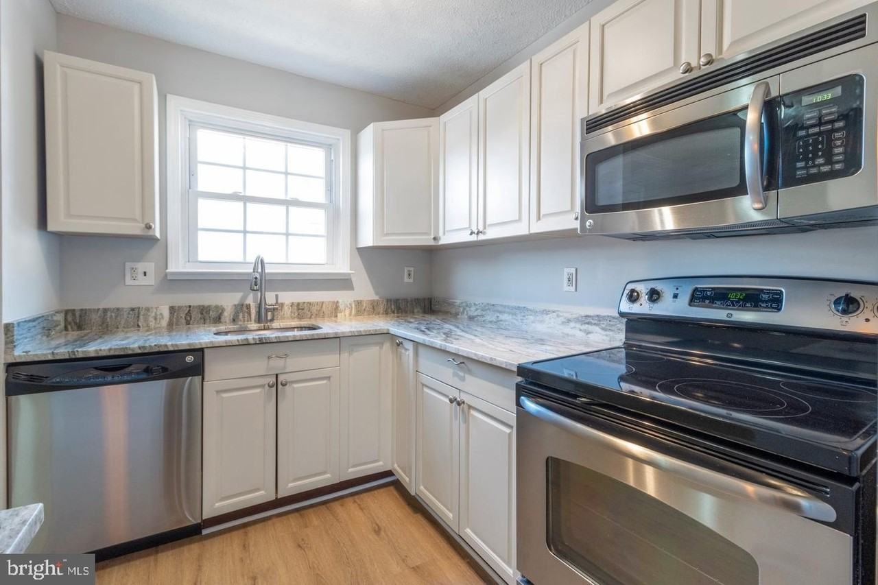 37 Wyegate Ct #37 - Photo 5 of 24