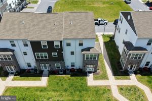 featured image of 121 High Pointe Dr #38