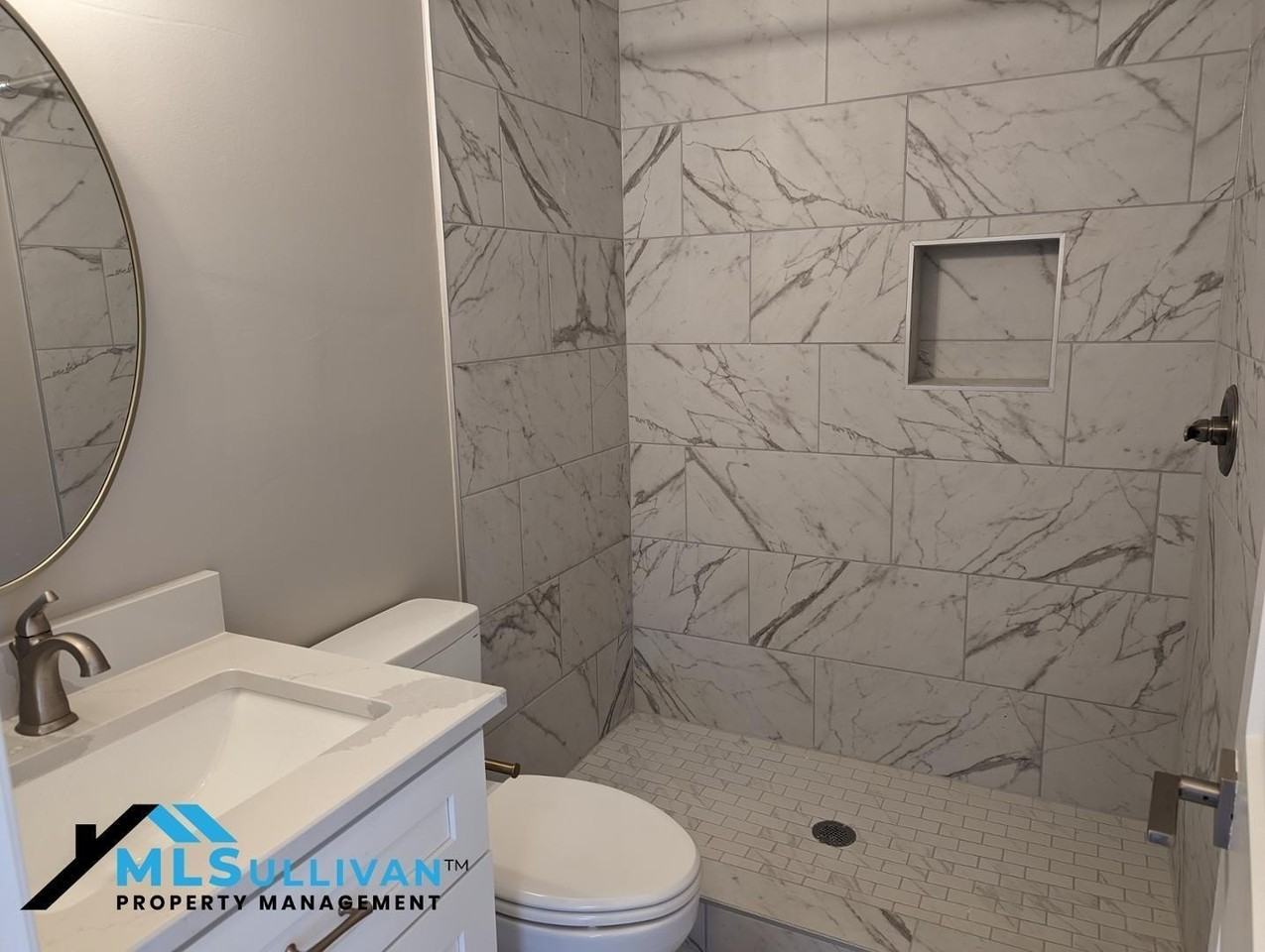 2414 Albany St - Photo 4 of 13
