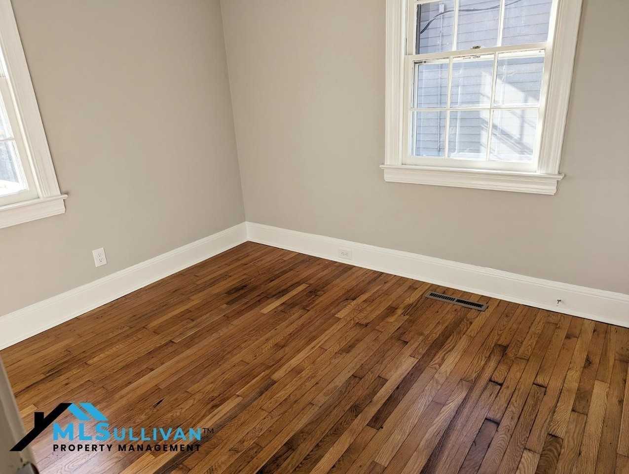 2414 Albany St - Photo 5 of 13