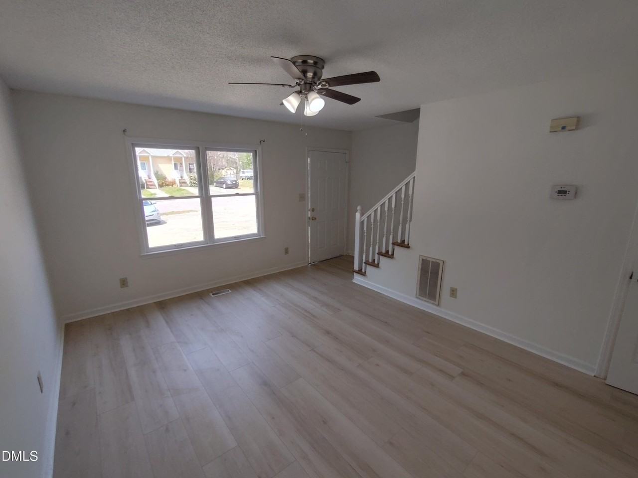 2211 Peppertree St #B - Photo 3 of 9