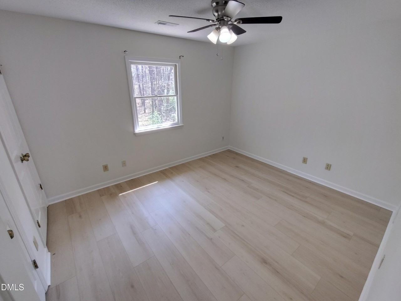 2211 Peppertree St #B - Photo 6 of 9