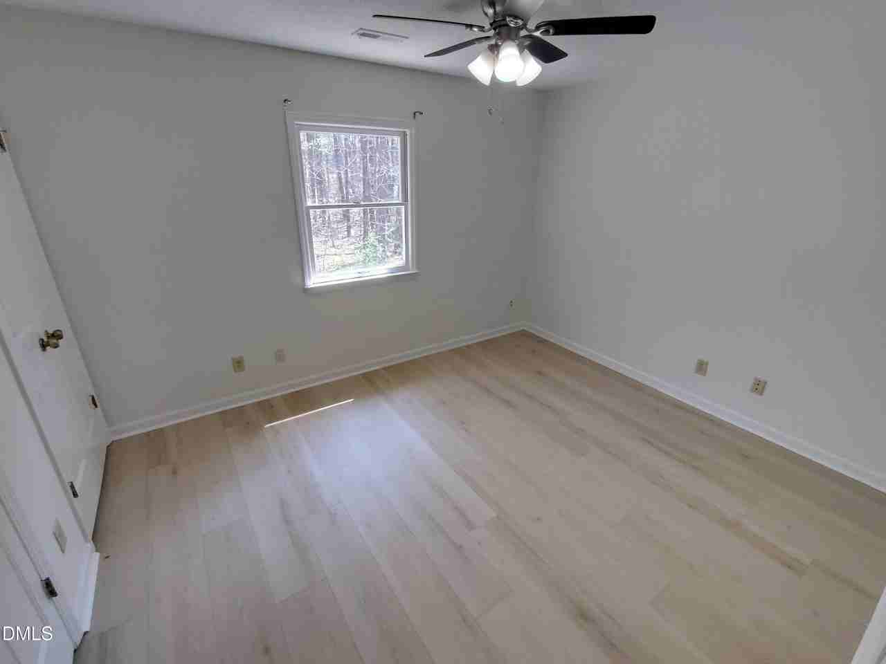 2211 Peppertree St #B - Photo 7 of 9