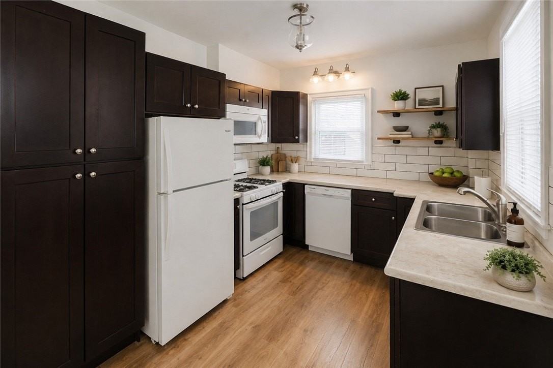 511 Woodbourne Ave - Photo 4 of 15