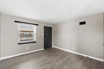 3112 Arsenal St #2 - Photo 3 of 15