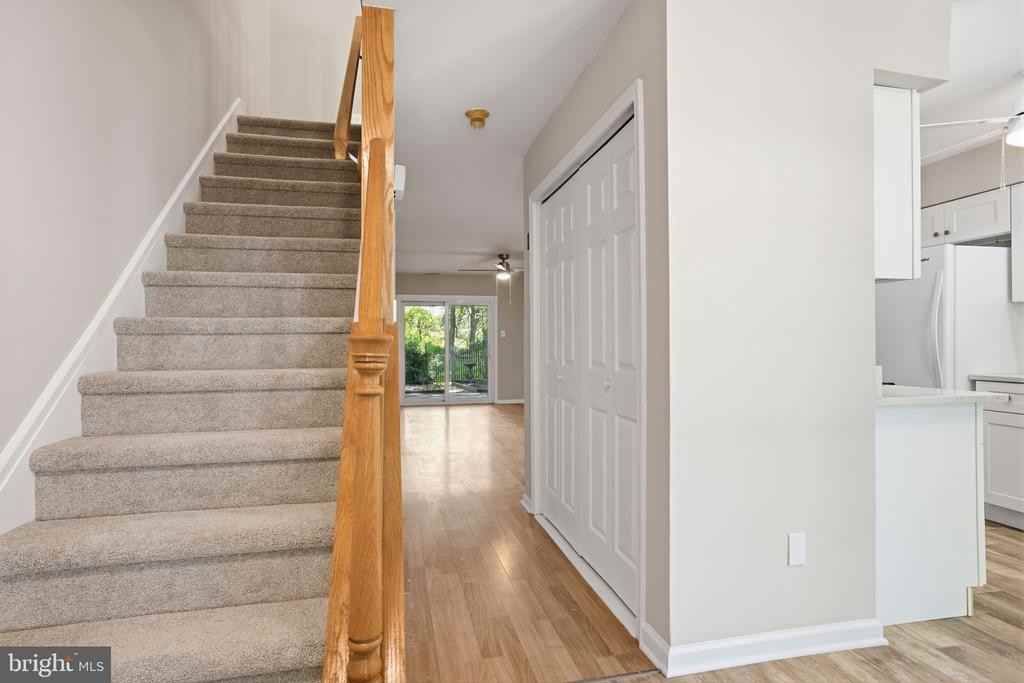 66 Fair Oaks Ct - Photo 5 of 40