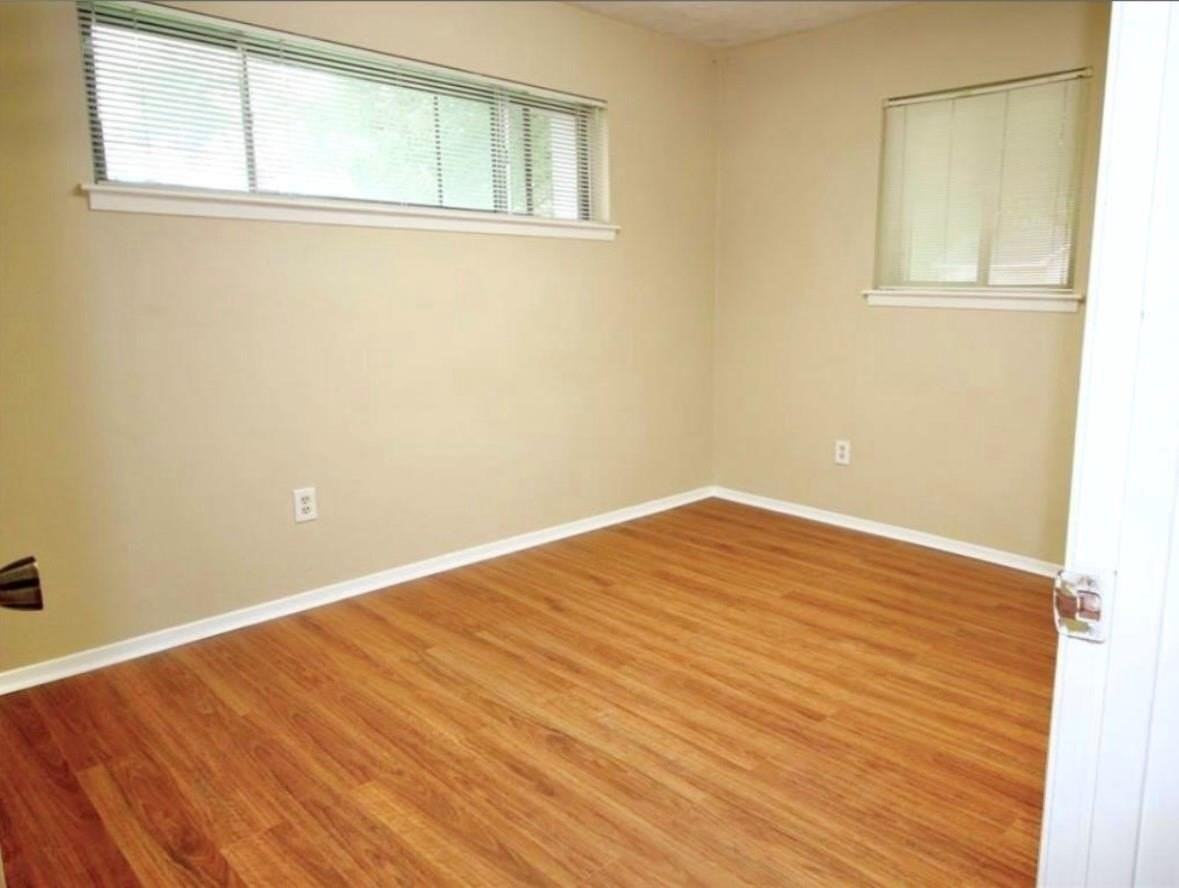 801 E Stadium Ct - Photo 4 of 9