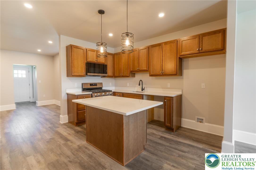 715 Hamilton Ave - Photo 5 of 14