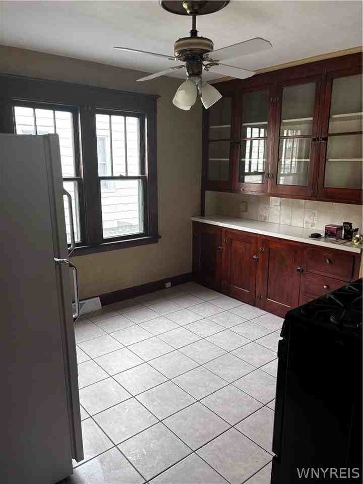 46 Kirkwood Dr - Photo 3 of 14