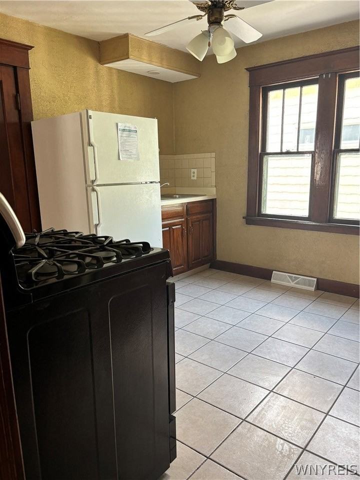 46 Kirkwood Dr - Photo 6 of 14