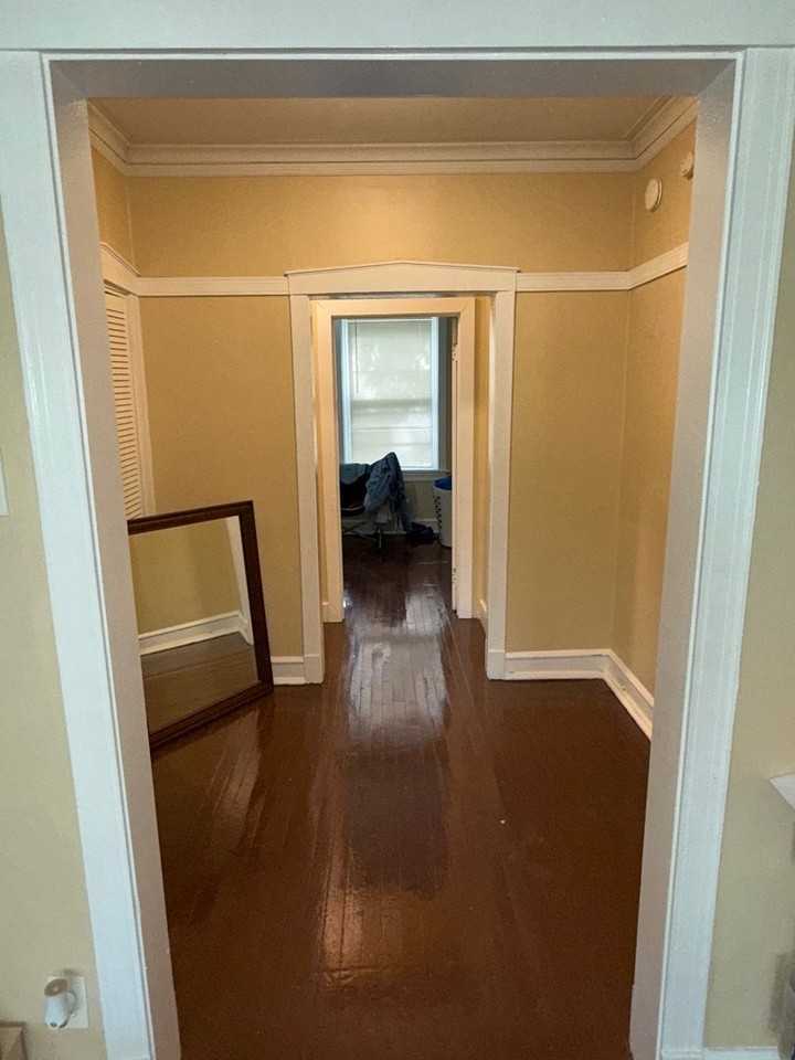 715 W 57th St ##2 - Photo 2 of 12