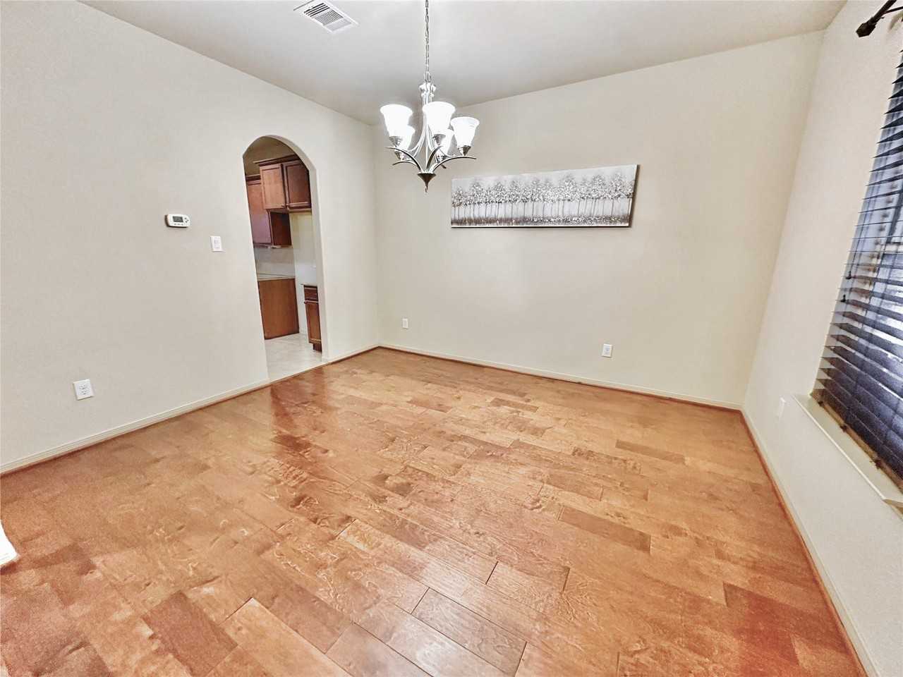 12801 Winter Springs Dr - Photo 3 of 23