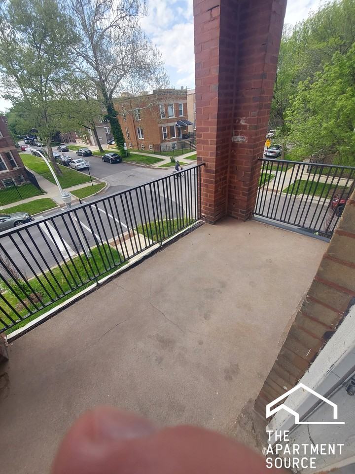 245 N Mason Ave #2 - Photo 4 of 12