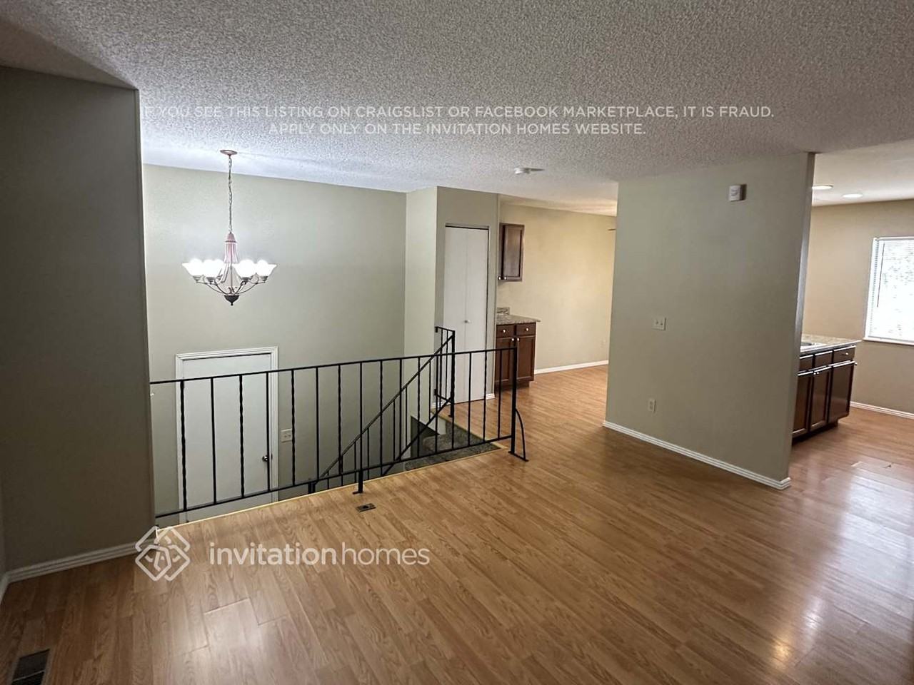 17659 E Utah Pl - Photo 4 of 26