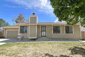 featured image of 16766 E Kent Dr