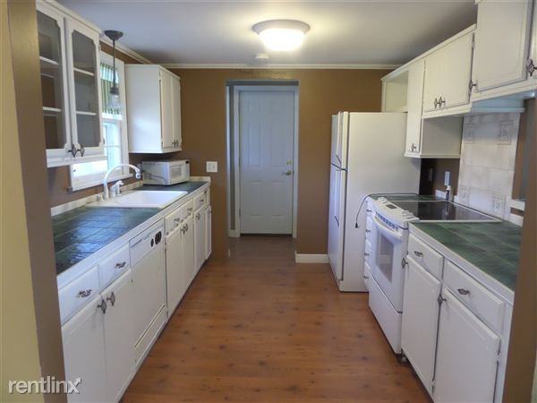 533 Orchard Ave - Photo 3 of 15