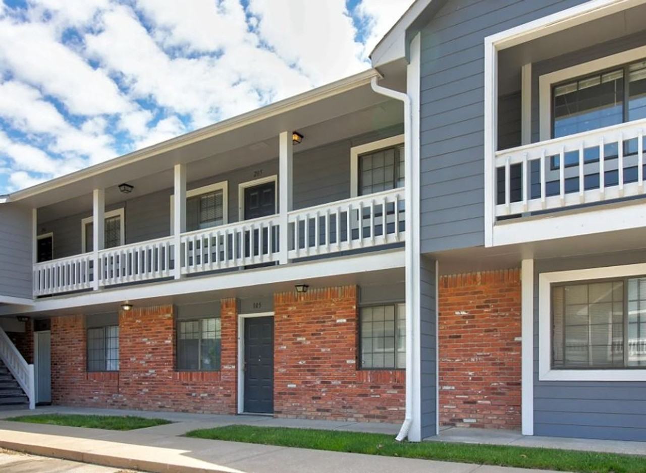 Autumn Place Apartments - Photo 2 of 25