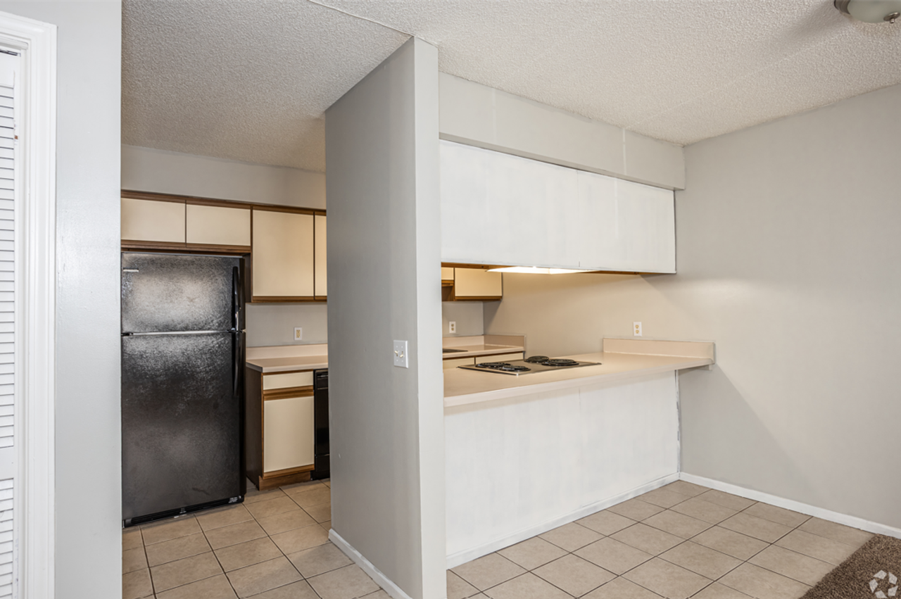 Autumn Place Apartments - Photo 4 of 25