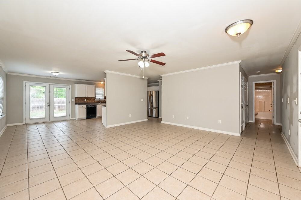 505 Walnut Woods Dr - Photo 4 of 16
