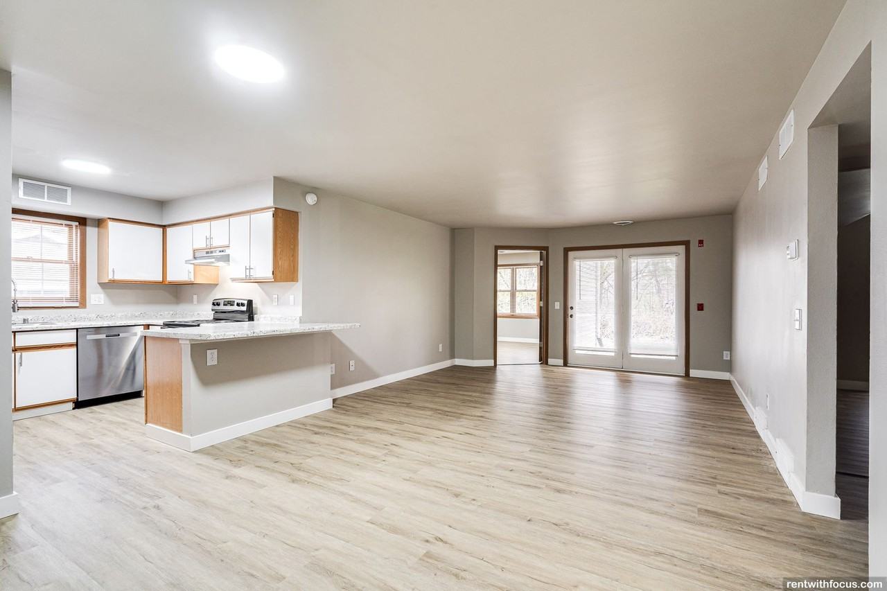 3121 Forest Run Ct. - Photo 4 of 29