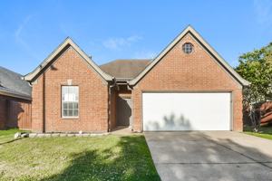 featured image of 7642 Fox Hunt Dr E