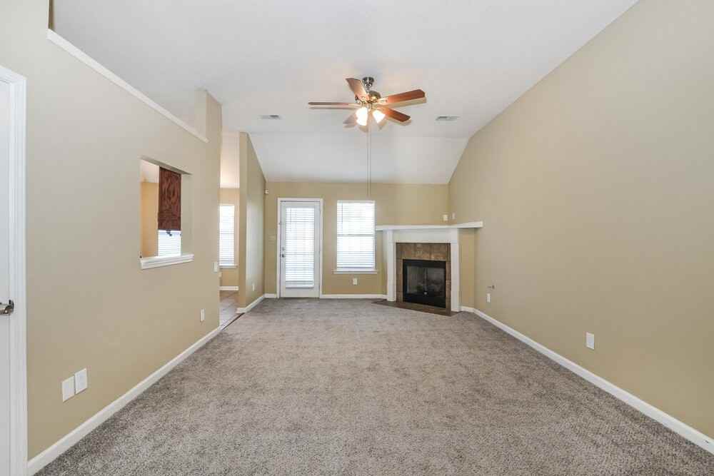 7642 Fox Hunt Dr E - Photo 3 of 16
